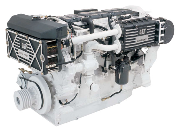 Caterpillar C18   Vermogen | 1016 – 1152 pk    Toerental | 2300 rpm   Configuratie | 6 in-lijn , 4-takt Diesel   Aanzuiging | Twin Turbocharged, aftercooled